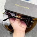Sunglass